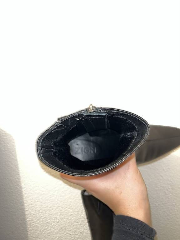 Chaussures femmes: Stivaletti neri a punta – D'occasion à Zürich par ste_89cs 4