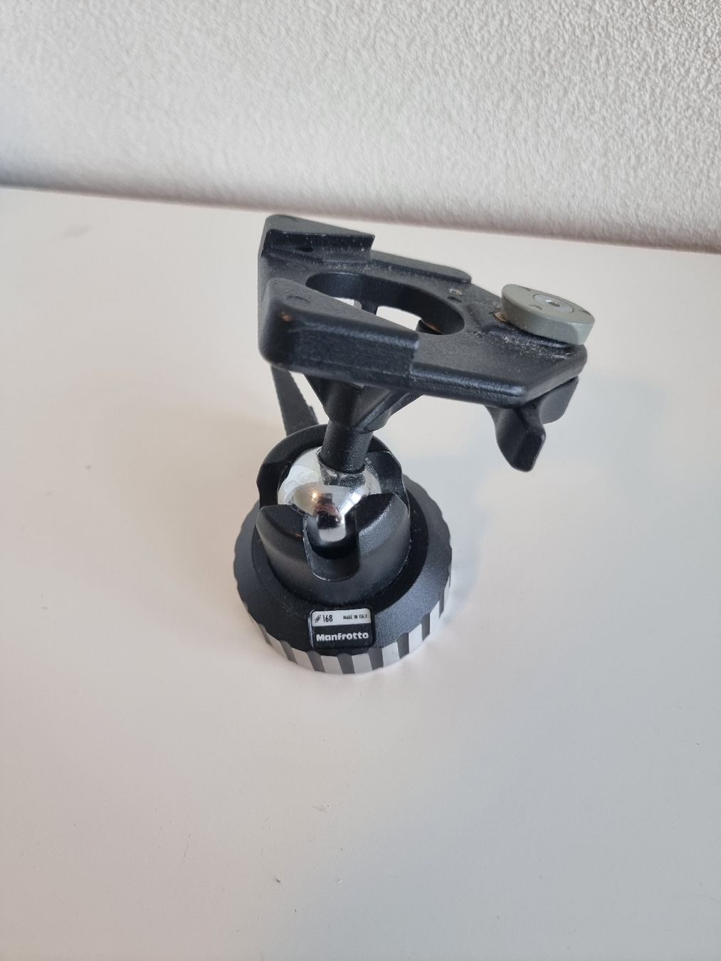 Fotocamera: Ensemble monture Manfrotto – Usato da Chêne-Bougeries venduto da SKPP 7