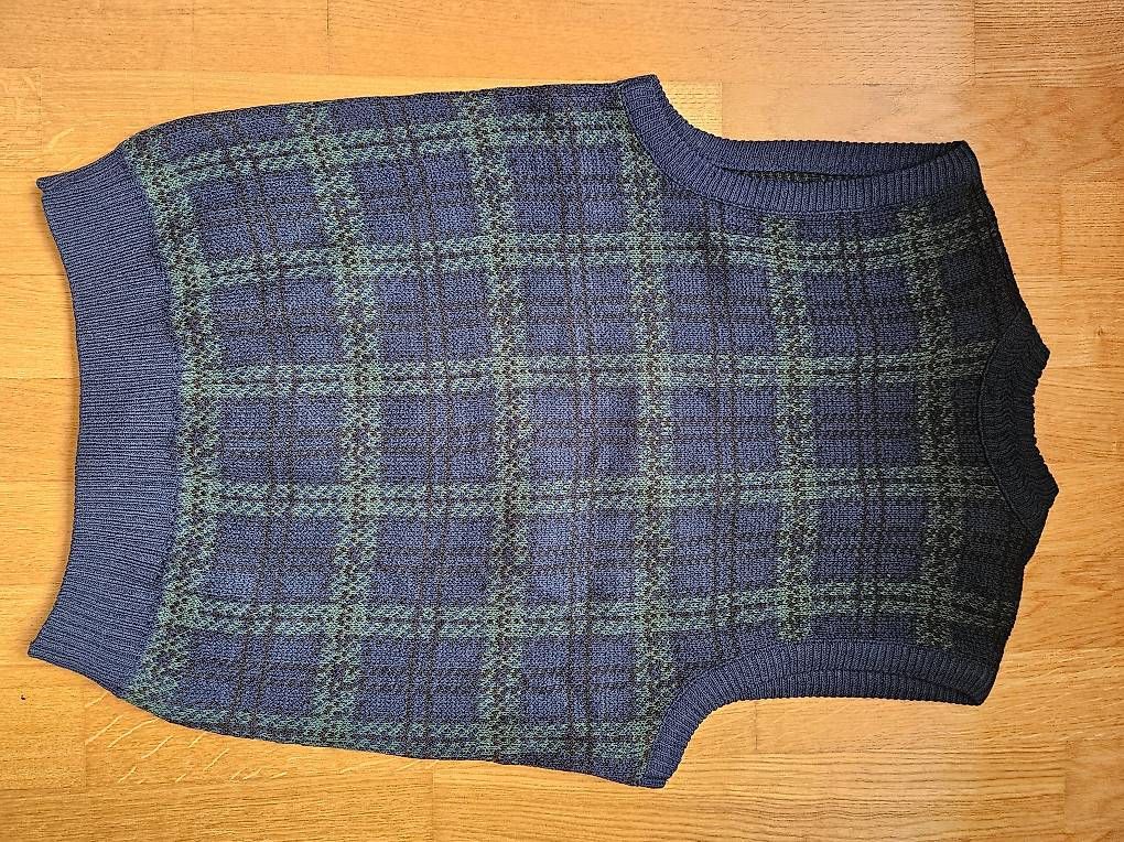 Gilet & Giacche: Shelby Sweater Vest S Made in Canada – Usato da Basel venduto da nav_h662 2