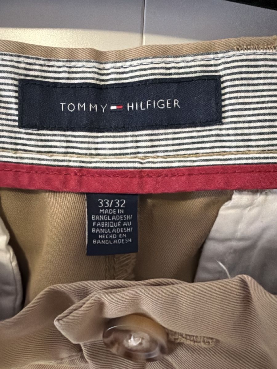 Tommy Hilfiger Hosen: Chinos TOMMY HILFIGER  – Neu (gemäss Beschreibung) aus Lausanne von joshua75 1