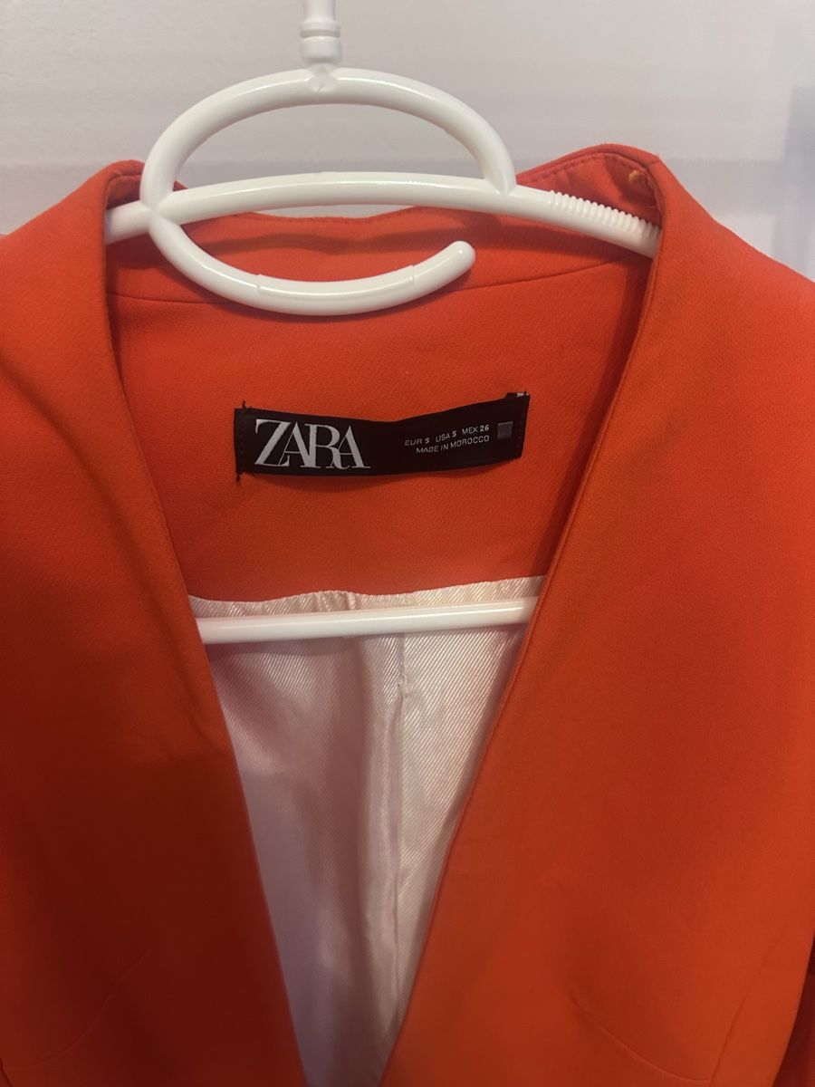 Zara Giacche: Zara Blazer Red Size S Structured Fit – Nuovo (secondo la descrizione) da Rüschlikon venduto da juz_2t2j 5