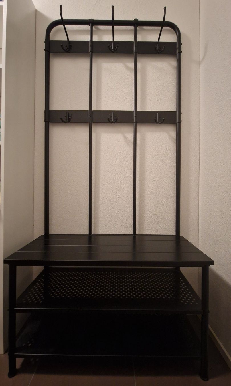 Ikea Guardaroba: Wandgarderobe schwarz – Usato da Kriens venduto da jas_v9fg