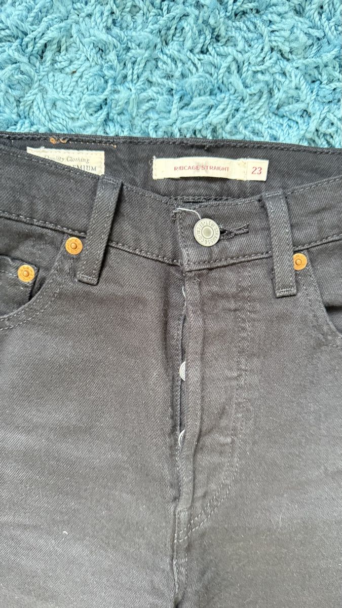 Levi's Jeans: Great Levi's jeans W23 L27  – Nuovo (secondo la descrizione) da Kloten venduto da liu_65tx 1