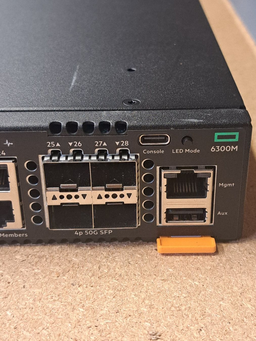 Hewlett Packard Hubs & Switches: HPE Aruba 6300M 24G 4SFP56 Switch – D'occasion à Murgenthal par Wifra62 2