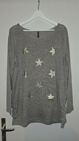 Damen Pullover mit Sternen Grösse L