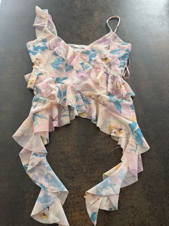 ZARA Blumen Rüschen Top Grösse M Sommer leichte Chiffon