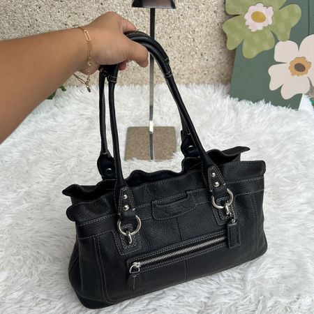 Damen Handtasche Leder schwarz Marke Coach guter Zustand