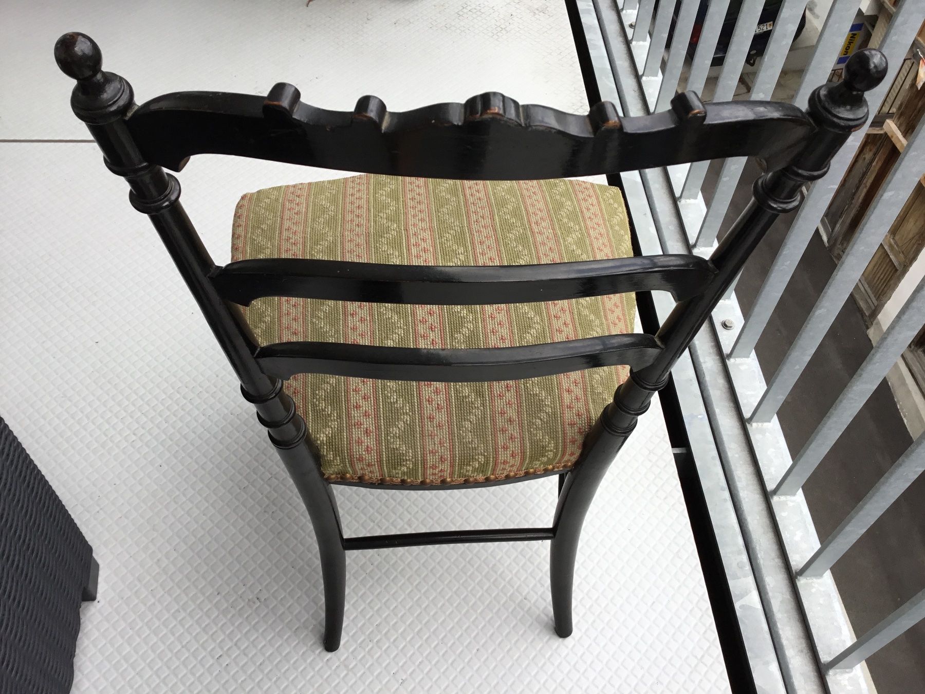Chaises: Antiker Gobelin-Stuhl Empire-Stil – D'occasion à Erlenbach im Simmental par Sale-In-Crown 3