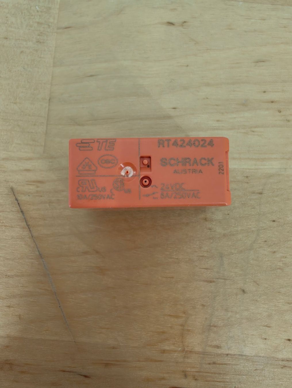 Componenti elettronici: RT424024 Leistungsrelais der Baureihe RT2 – Usato da Emmenbrücke venduto da BlSi 4
