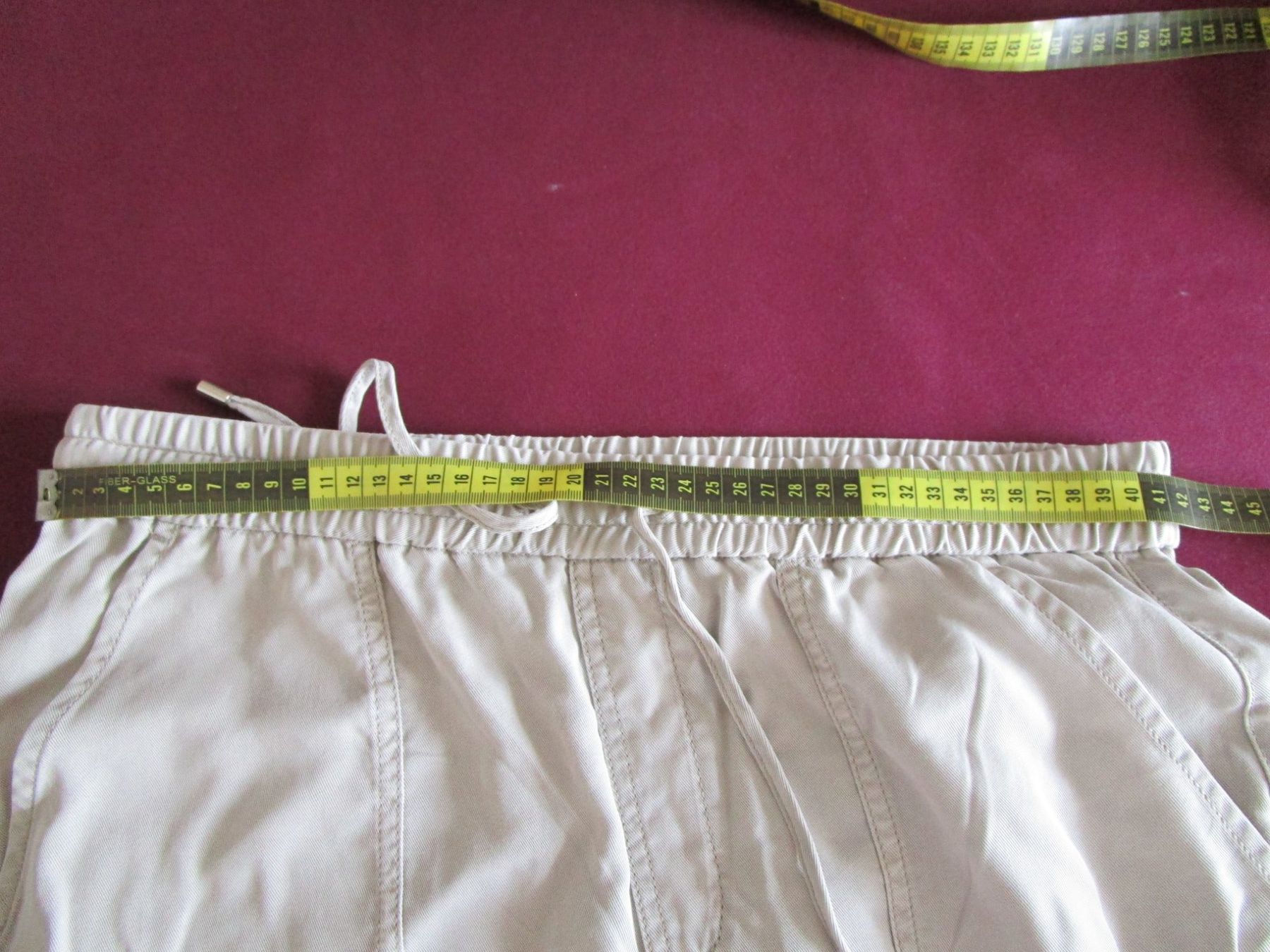 Lotti di vestiti: Hose von Cartoon und Bluse – Usato da Birmenstorf AG venduto da Edelweiss25 3
