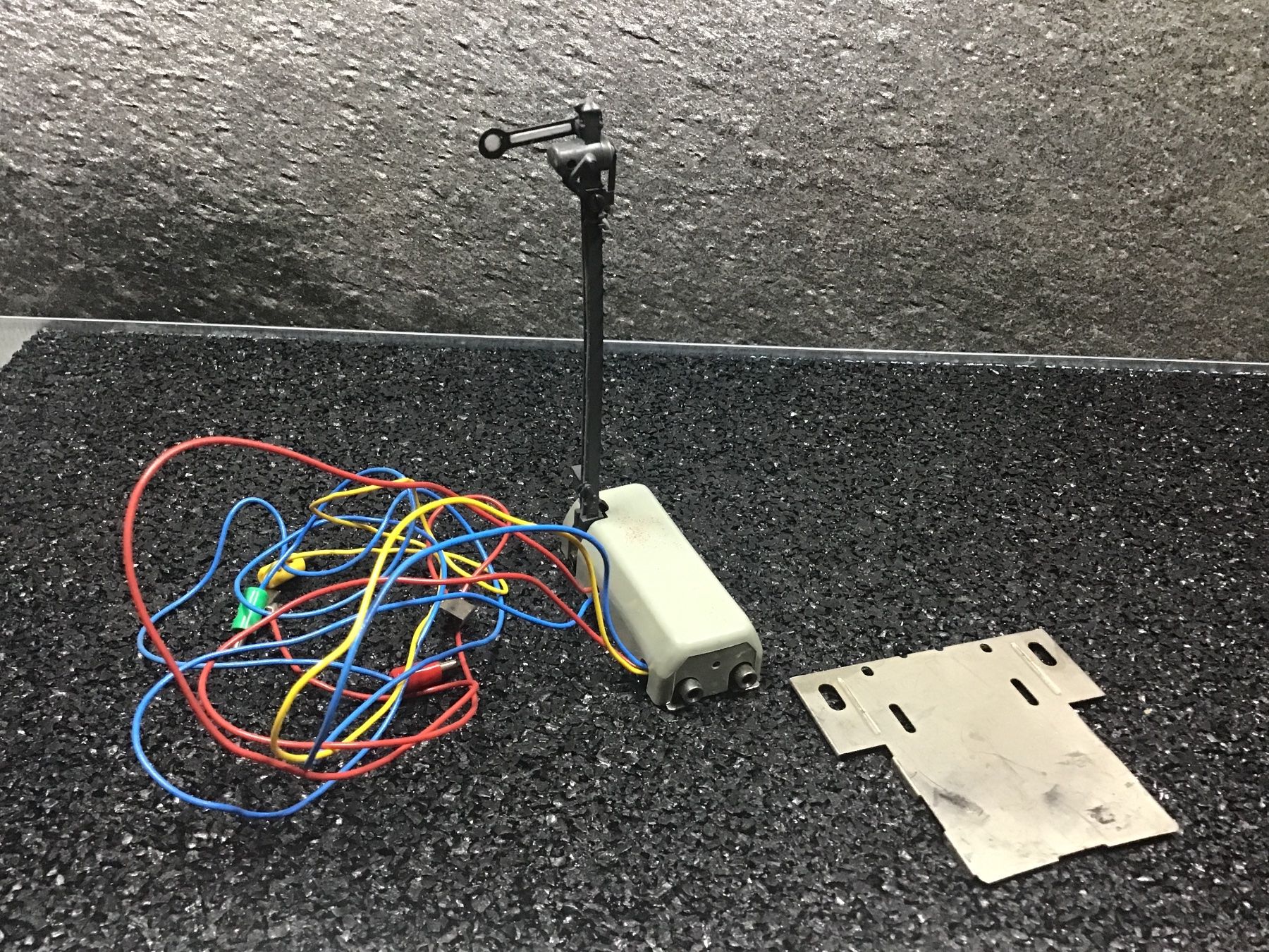 Märklin Modellini di ferrovie: MÄRKLIN H0 HAUPTSIGNAL 7040 – Usato da Männedorf venduto da Spezial-Modelle 1