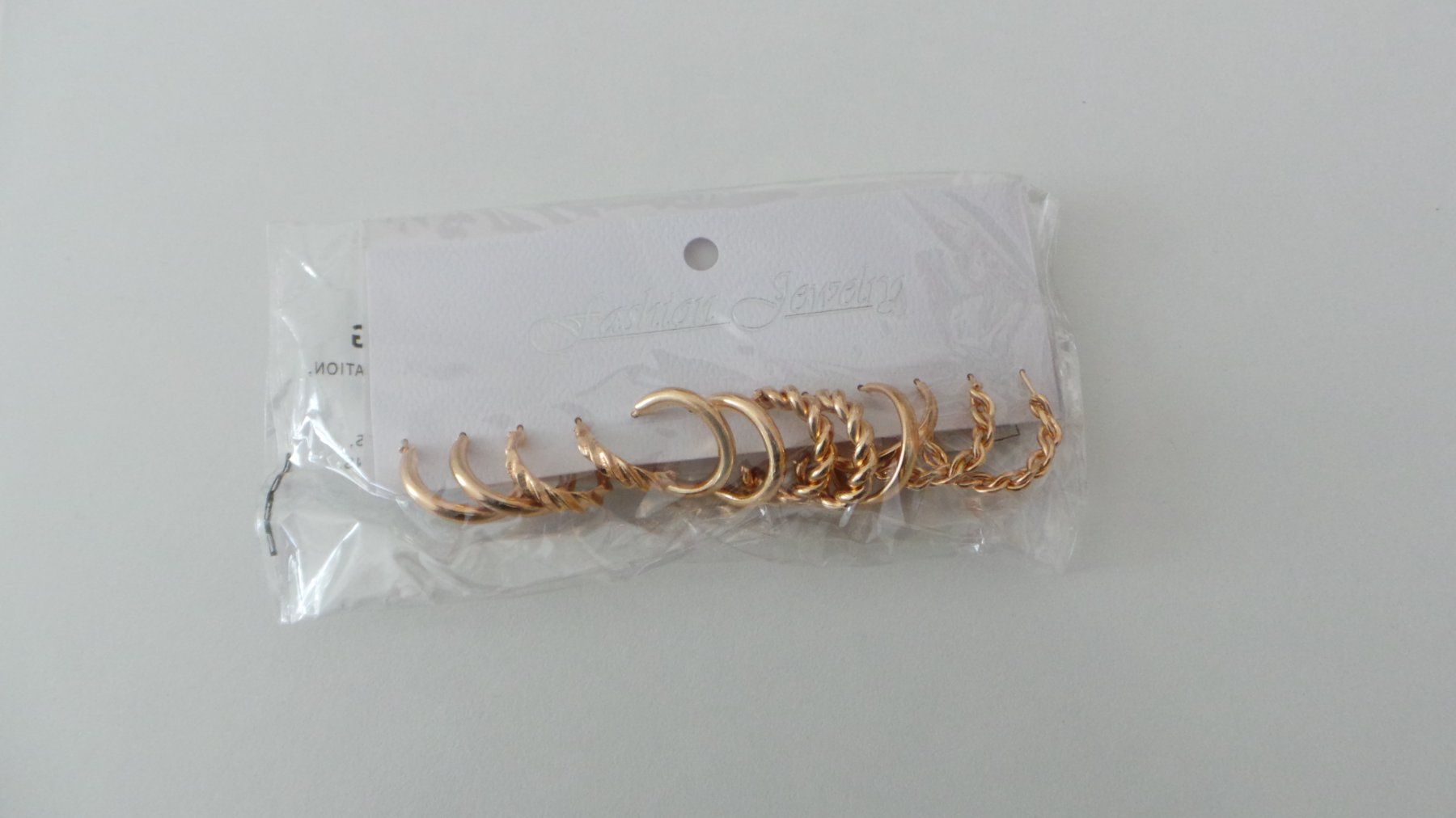 Orecchini pendenti & Orecchini a lobo: 6 Paar Kreolen goldfarbig – Nuovo e nell'imballaggio originale da Flamatt venduto da Tattoo18