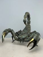 Sculpture scorpion en bronze patiné 25 cm