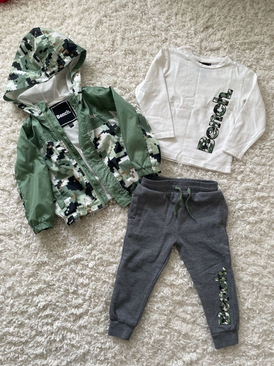 Bench Lotti & Set di vestiti: Ensemble Bench veste, pull, pantalon taille 18-24 mois – Nuovo (secondo la descrizione) da Versoix venduto da Pti-pois