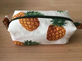 Tasche / Necessaire / Kosmetiktasche / Etui, neue Handarbeit