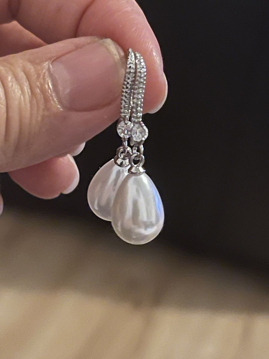 Orecchini pendenti & Orecchini a lobo: Boucles d'oreilles perles nacrées blanches 3 cm neuves – Nuovo (secondo la descrizione) da Kloten venduto da Vermicelles 1