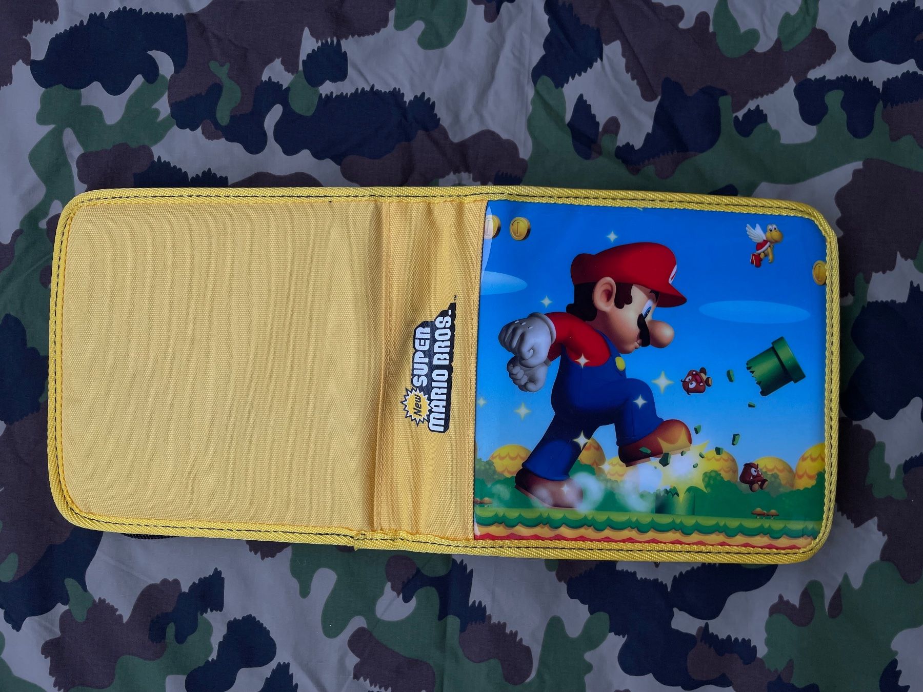 Nintendo Console: 2006 Nintendo DS Protection Case Mario – Usato da Zürich venduto da le_souk