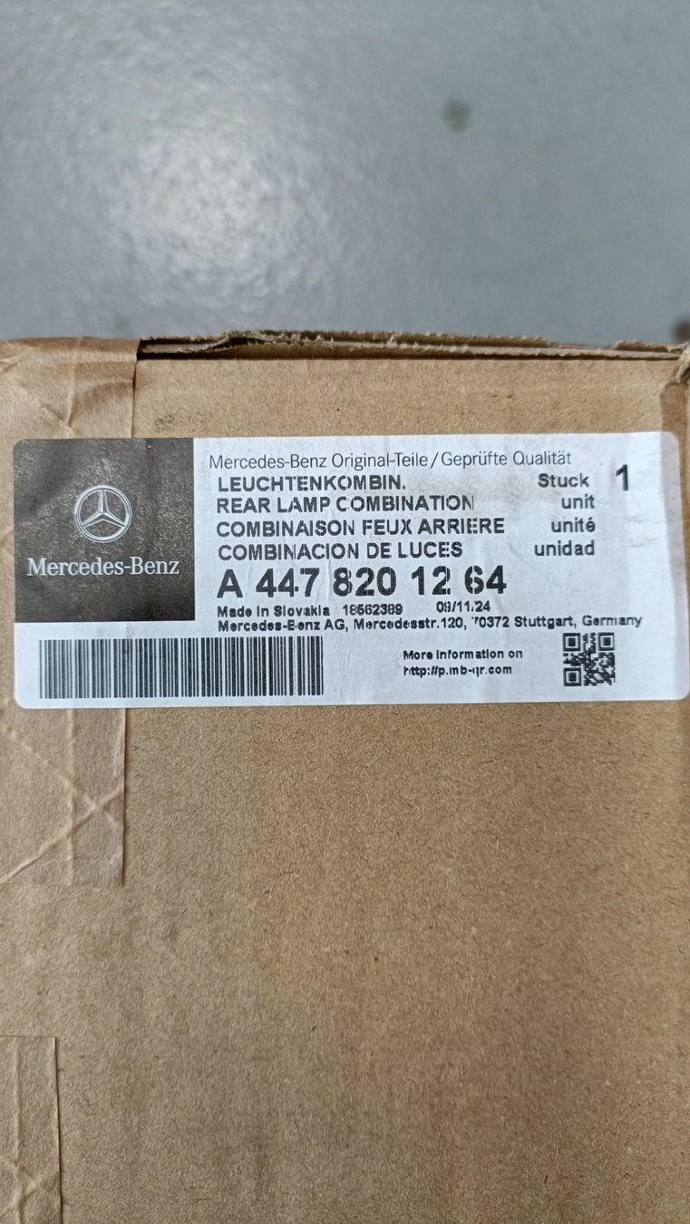 Mercedes-Benz Tutti pezzi di ricambio auto: Heckleuchte Mercedes Vito – Usato da Oberengstringen venduto da 156driver 4