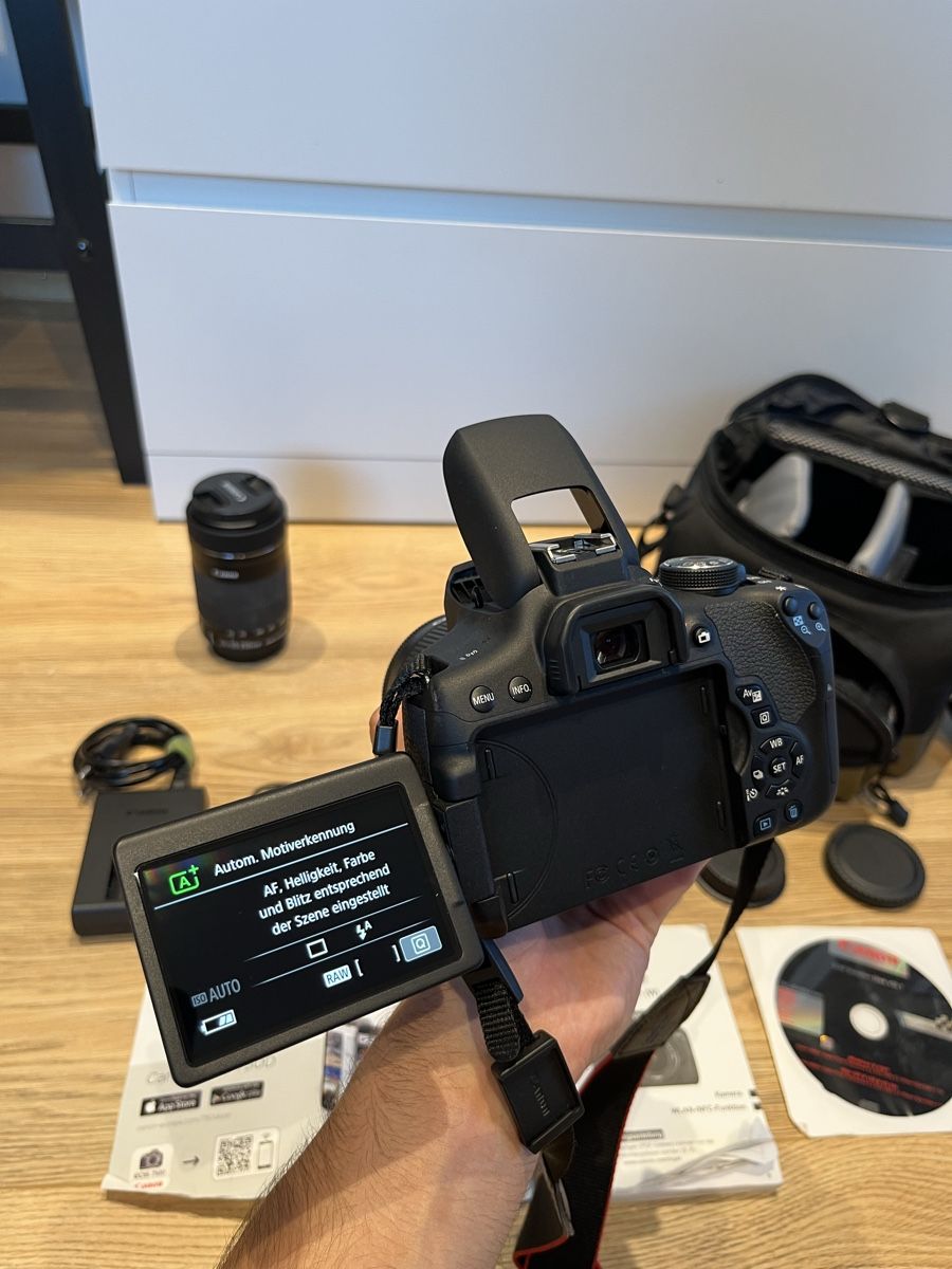 Canon Fotocamera: Canon EOS 750D Kamera Set mit Zubehör – Usato da Basel venduto da philuftikuss 5