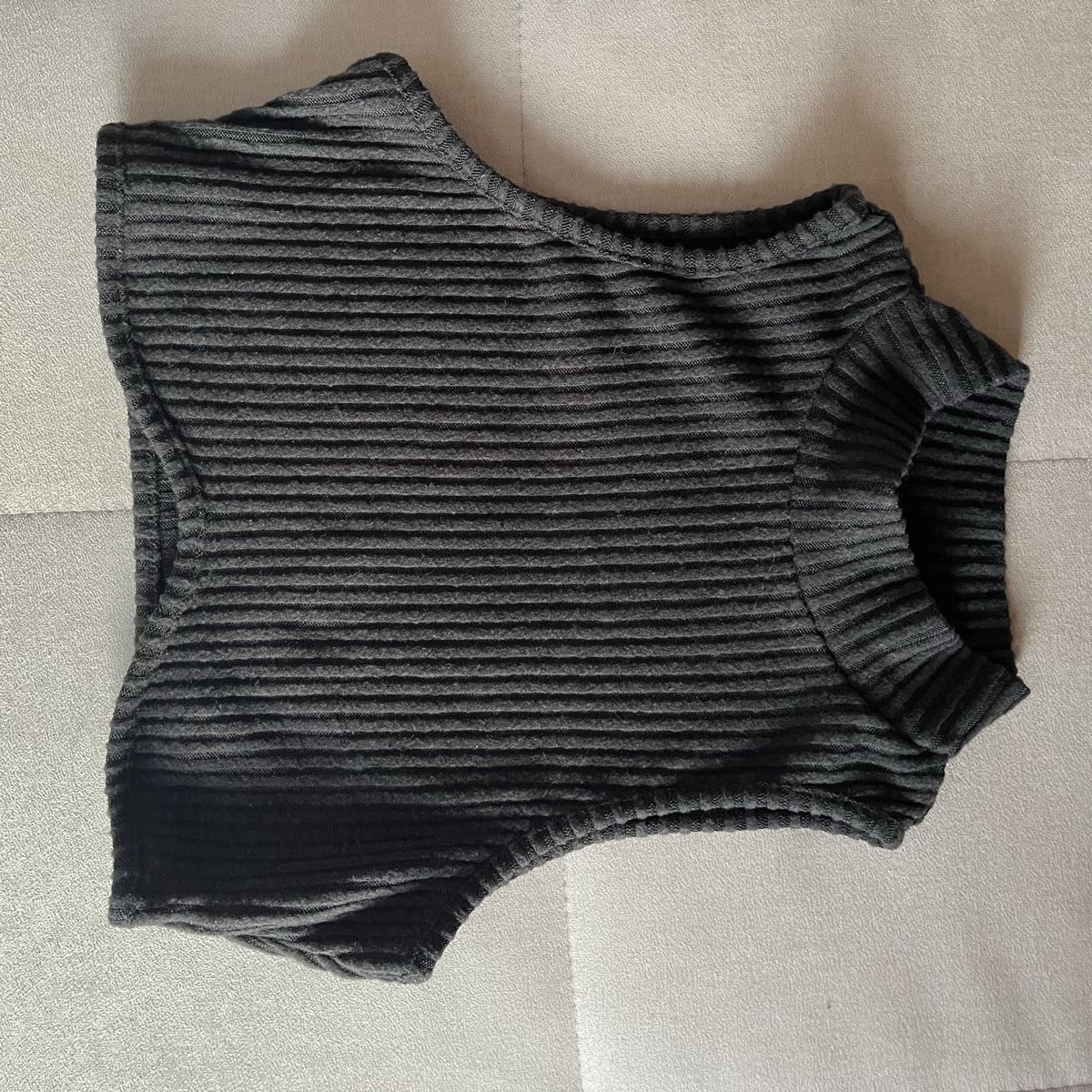Top: Crop Top schwarz , Grösse XS – Usato da Cunter venduto da tiramisuuu_