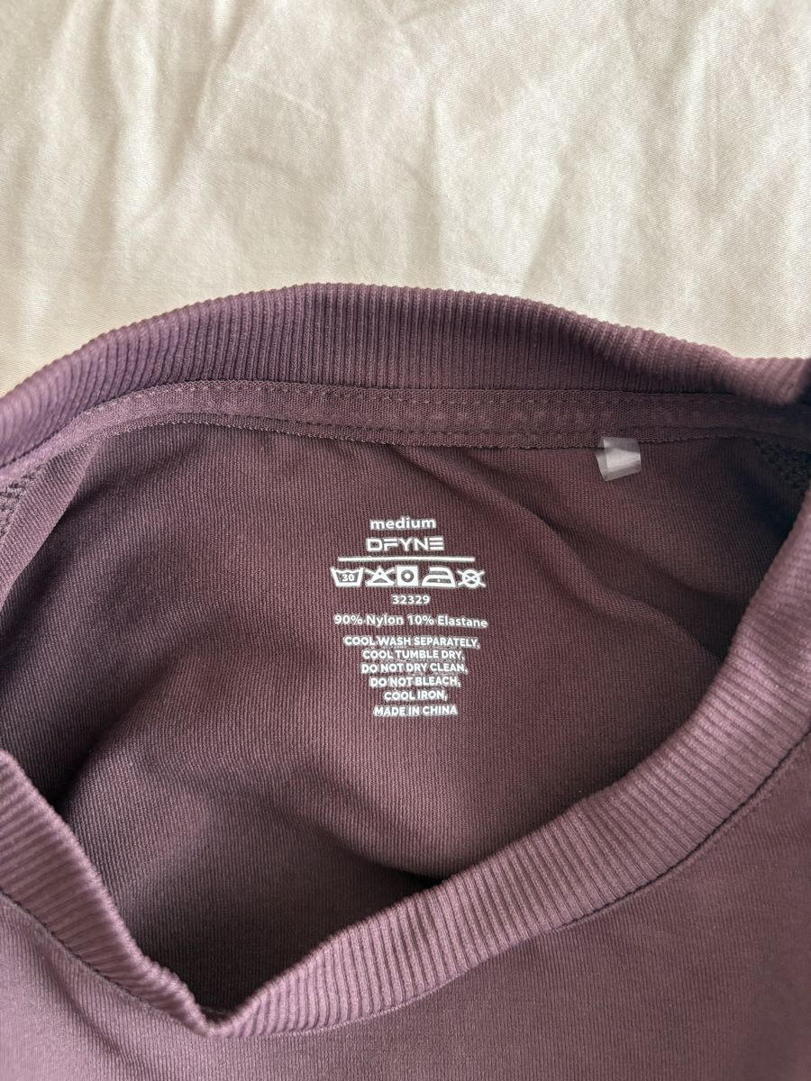 DFYNE Tops: Dfyne impact short sleeve top – Neu (gemäss Beschreibung) aus St-Prex von Chiaralop 1