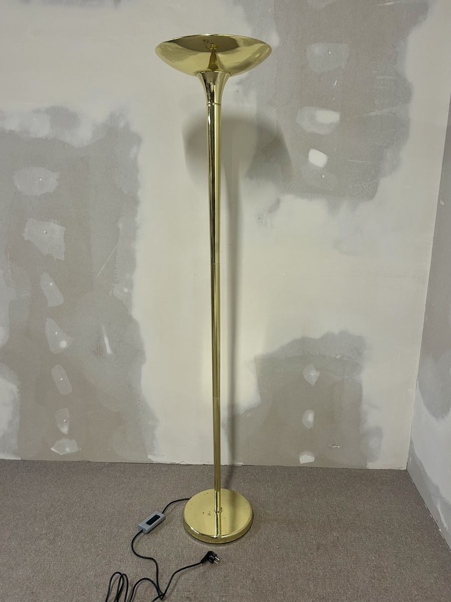 Lampade: Elegante Stehlampe in Messing – Usato da Rickenbach ZH venduto da Der-Insider 1