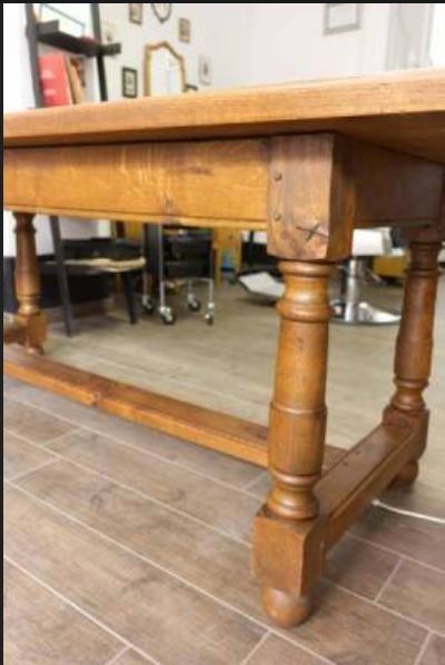 Tavoli: Table en bois massif – Usato da Le Landeron venduto da Malaxx