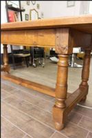 Table en bois massif