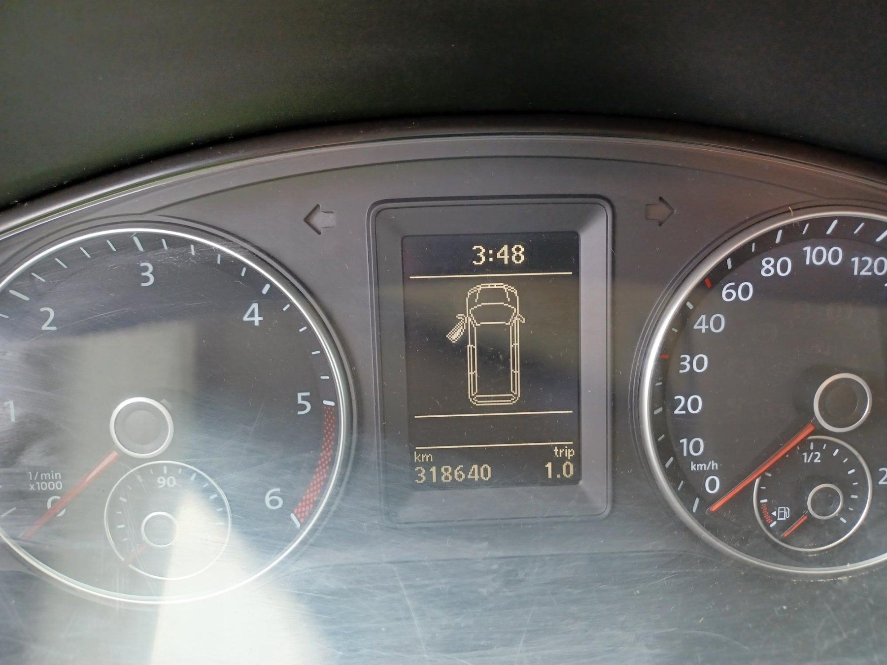 VW Véhicules utilitaires: VW T5 Transporter – D'occasion à Yverdon-les-Bains par  7