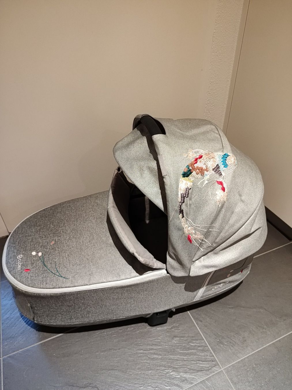 Cybex Kinderwagen: Tolle Cybex Priam Babywanne – Neu (gemäss Beschreibung) aus Seewen SZ von JaaX
