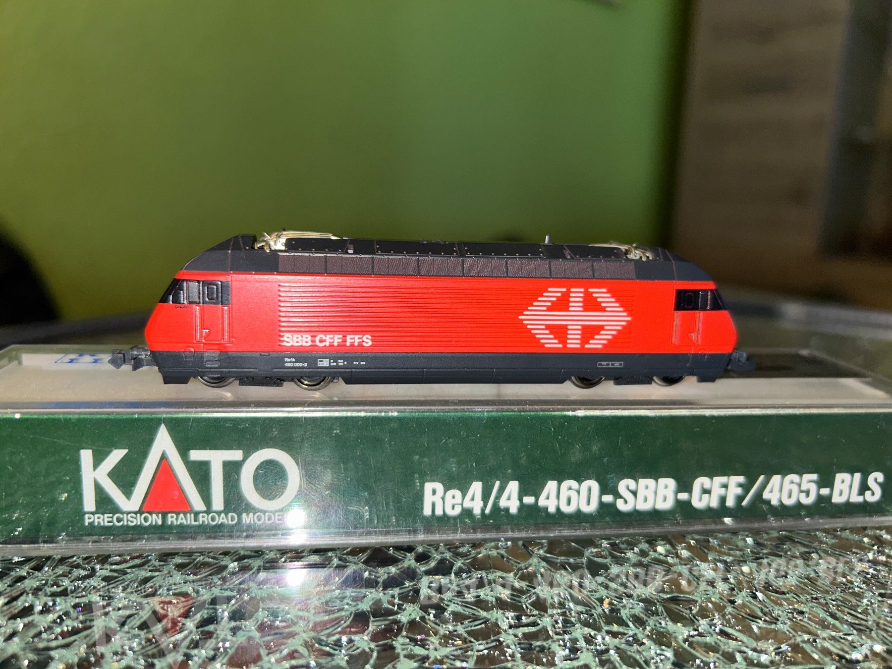 Kato Modellini di ferrovie: Kato Re 4/4 - 460 SBB "Grauholz" Spur N Analog – Usato da Salvenach venduto da Ricardo3280