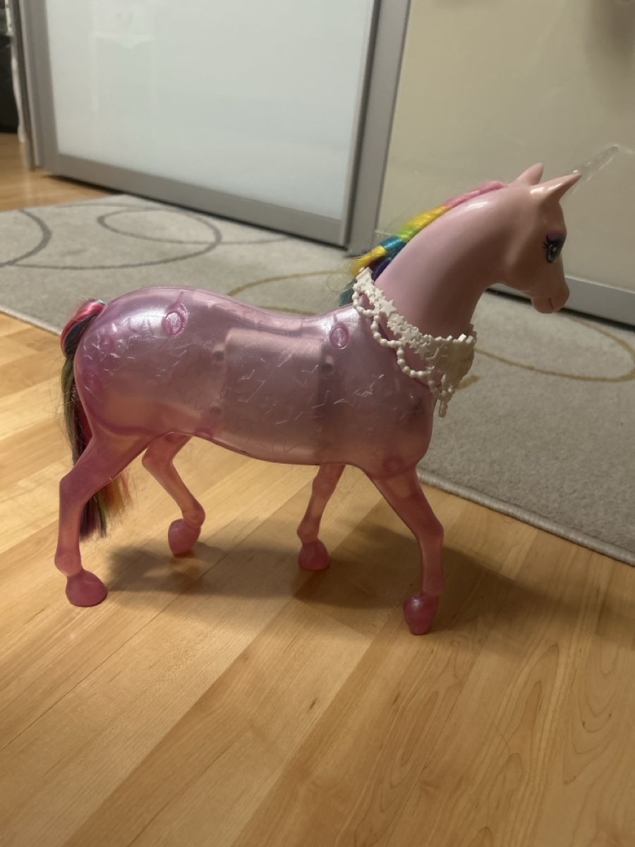 Spielzeuge: Einhorn mit Lichteffekten und Musik – Gebraucht aus Mühledorf SO von Dania77 3