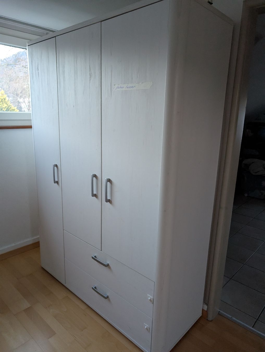 Armadi: Kinderzimmerschrank weiss – Usato da Wattwil venduto da Lilo111 1