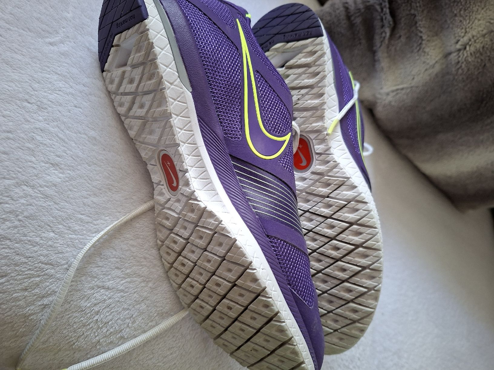 Nike Scarpe da donna: NIKE Turnschuhe, neuwertig, 41 – Nuovo (secondo la descrizione) da Aarwangen venduto da jaelli01 3