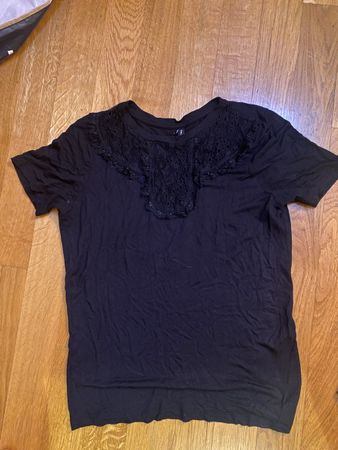 T-shirt noir dentelle Vero Moda, taille S, impeccable!