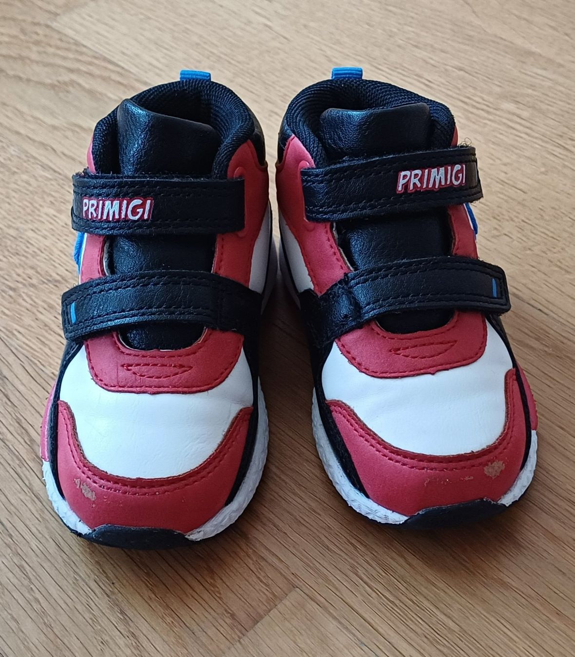 Primigi Scarpe per ragazzi: Primigi Sneaker Gr.22 rot-schwarz-weiß – Usato da Winterthur venduto da hinnessa