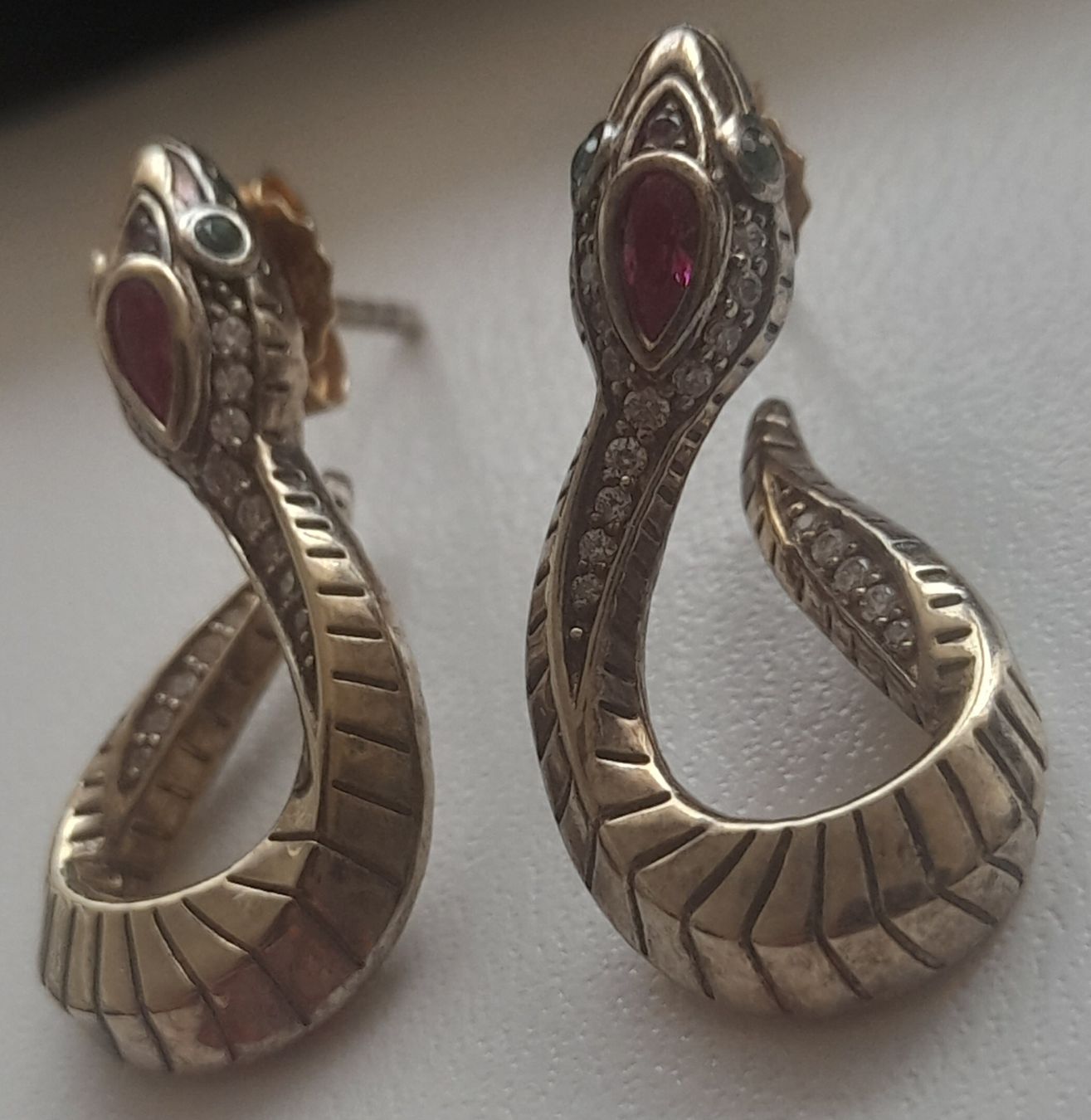 Thomas Sabo Orecchini pendenti & Orecchini a lobo: Boucles d'oreilles Thomas Sabo en argent 925,Rubis. – Usato da Lausanne venduto da Glam-Luxe 1