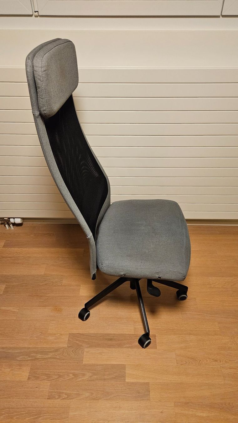 Ikea Sedie: Drehbarer Bürostuhl – Usato da Winterthur venduto da Chefmeischter 1