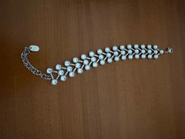 Bracelet fantaisie argenté avec brillants étincelants ✨
