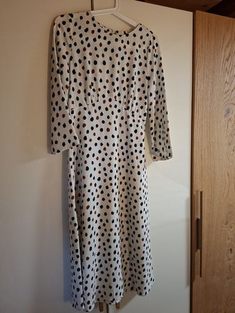 robe H&M taille 34 jamais porté 