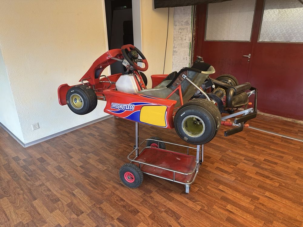 Swiss Hutless Karts: Rennkart Swiss Hutless mit Rotax Max 125ccm – D'occasion à Meggen par Aur_r5rp 1
