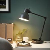 EA HEKTAR Nachttisch mit USB-A-und kabellosem Ladegerät (1)