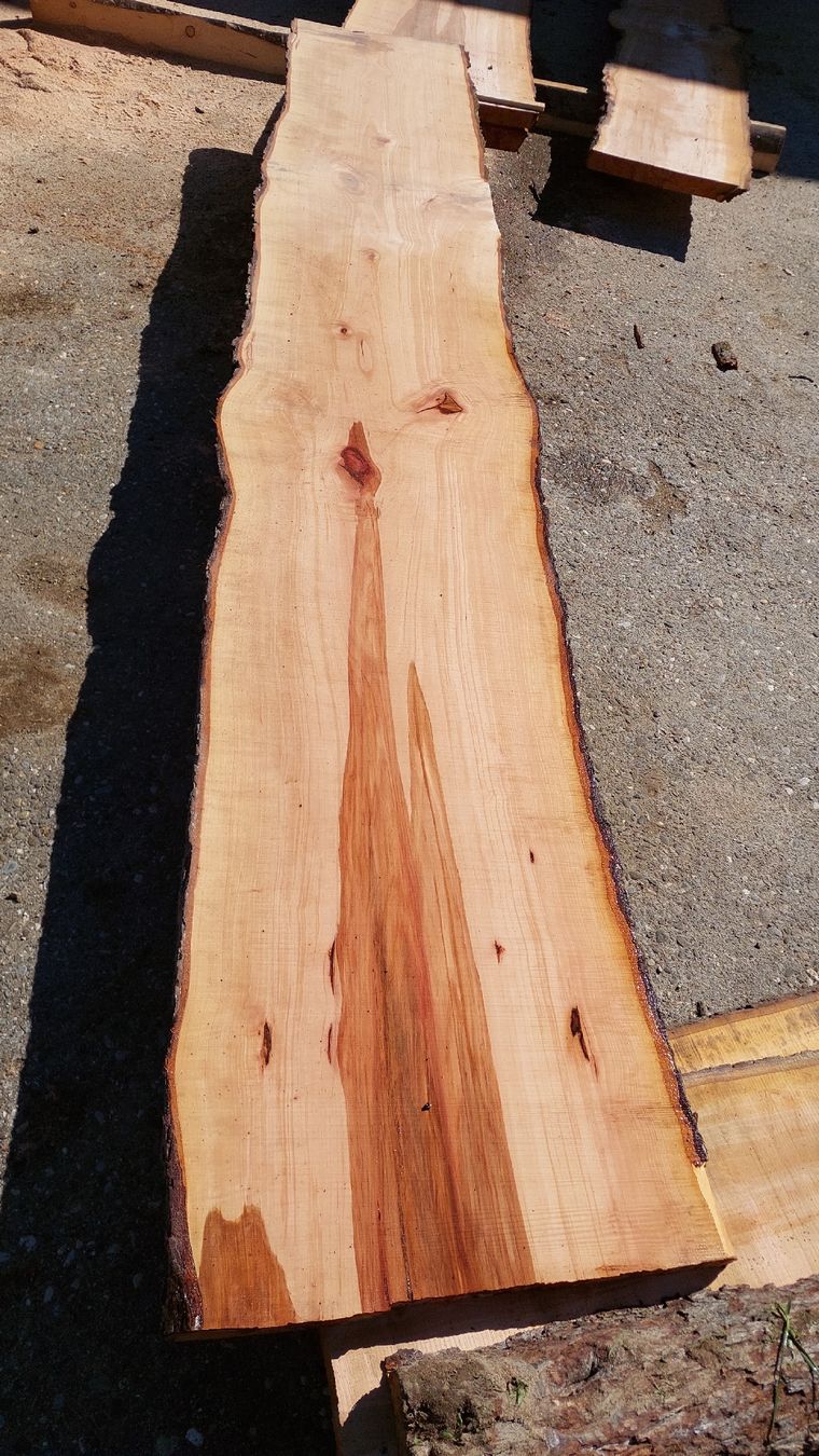 Articoli in legno: Birnbaumbretter – Usato da Bretzwil venduto da AnnenHolz 6