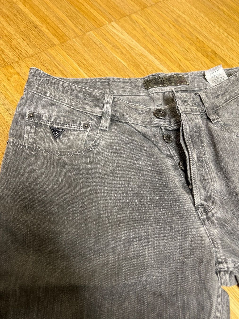 Guess Jeans: Guess Jeans 34 – Usato da Menzingen venduto da Dali2504 1