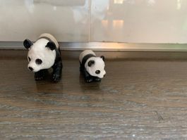 Schleich zwei Pandas Erwachsene/r mit Baby