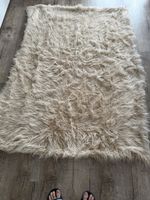 Kuschliges Hochflor Teppich - hellbraun, sehr guter Zustand