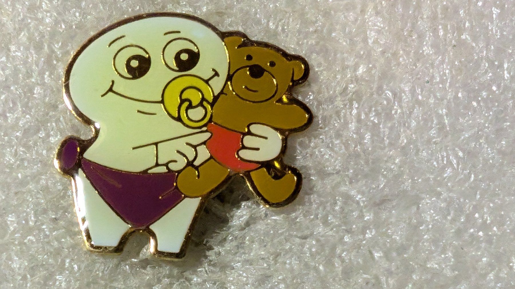 Plaketten & Abzeichen: Ansteckpin 167: Maga Bio – Gebraucht aus Oppligen von Pin-Fall-Shop