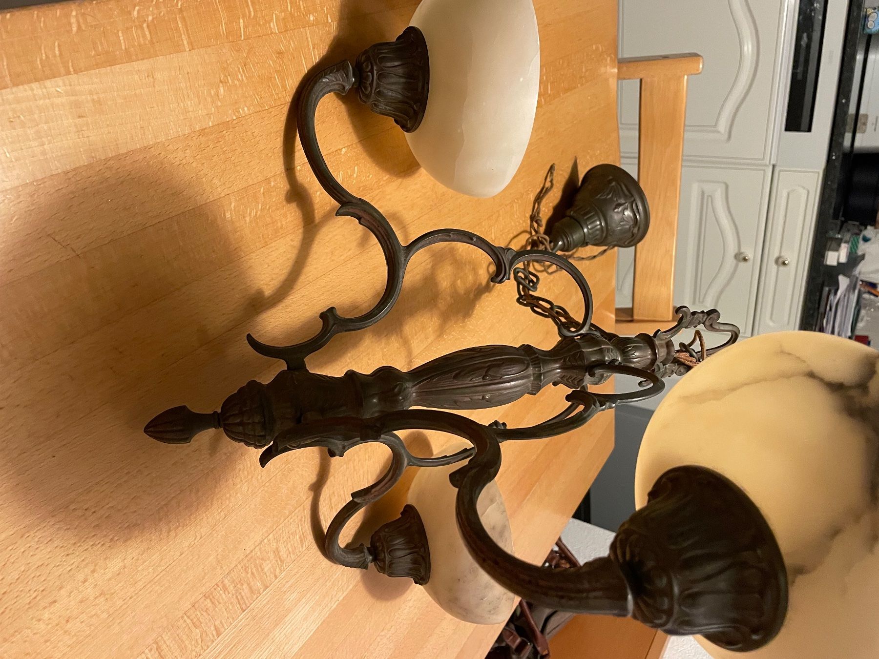 Kronleuchter & Deckenlampen: Antike Lampe/Deckenlampe mit Alabaster-Schirmen! – Gebraucht aus Möhlin von Optik57 7
