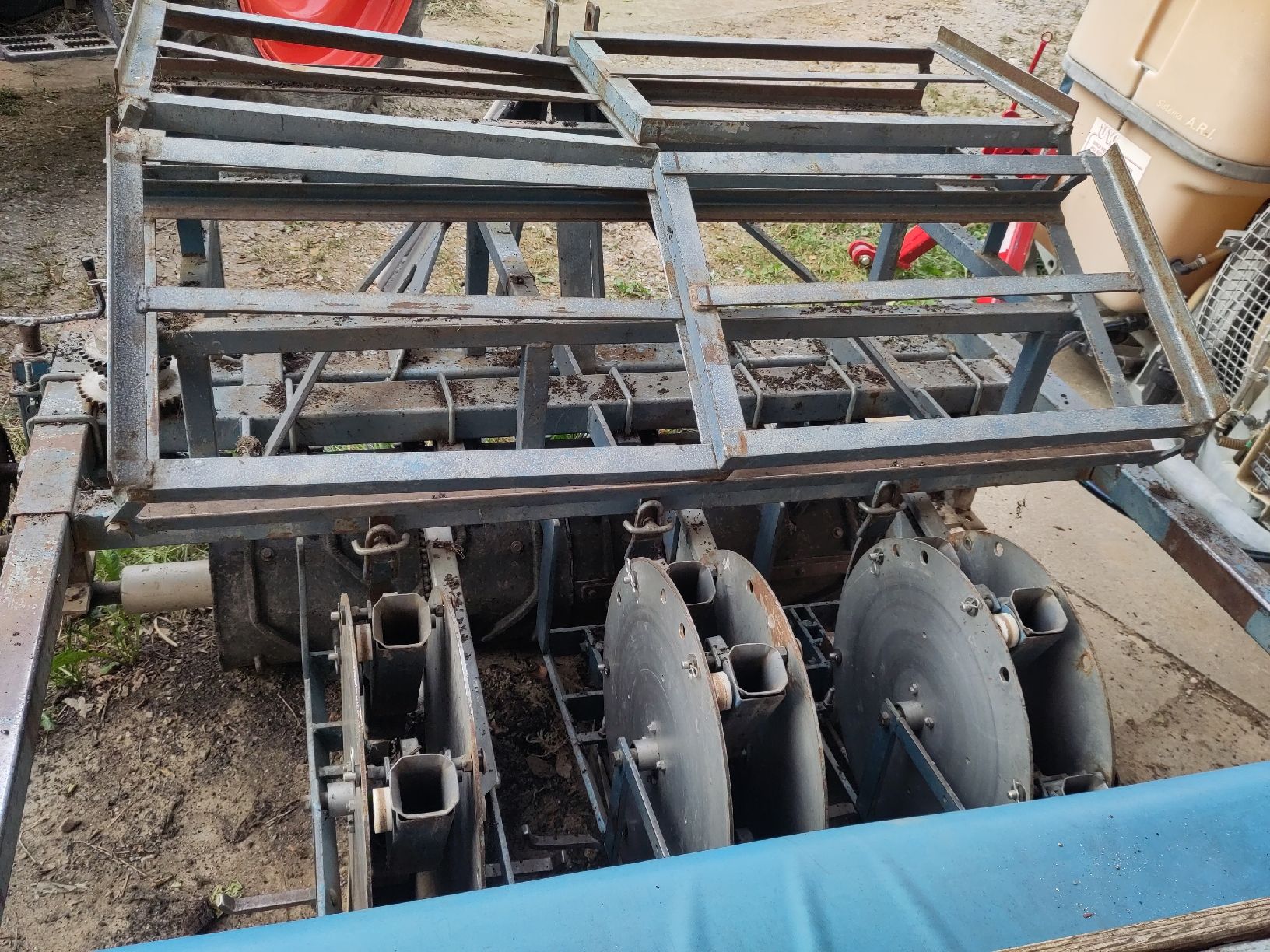 Tutte le macchine: Pflanzmaschine – Usato da Steffisburg venduto da repondq 1