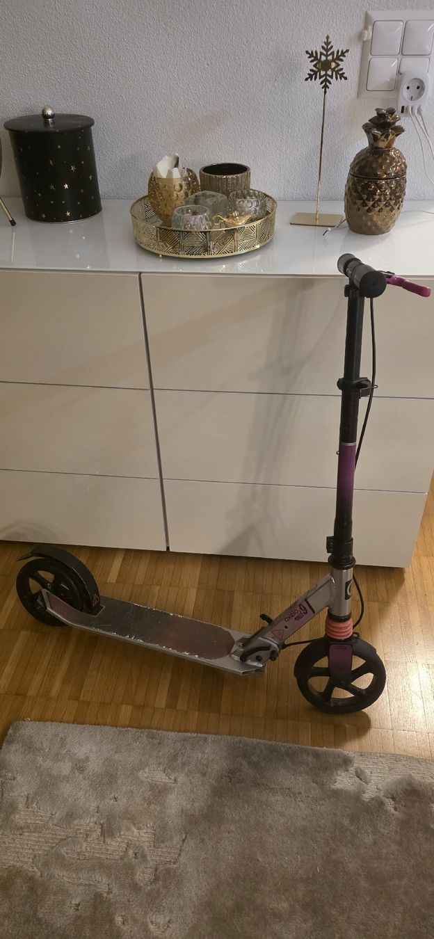 Decathlon Veicoli per bambini: Micro Scooter klappbar trottinett – Usato da Stans venduto da Andre_Gouveia